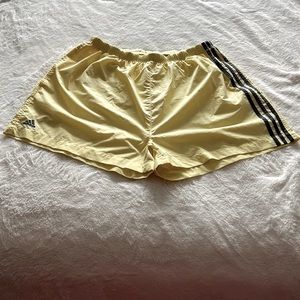 Adidas Athletic Shorts Mens XL Yellow Blue-Gray Stripes